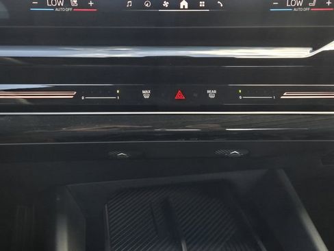 Used 2024 BMW 530i 530i w/ M Sport Package image 18