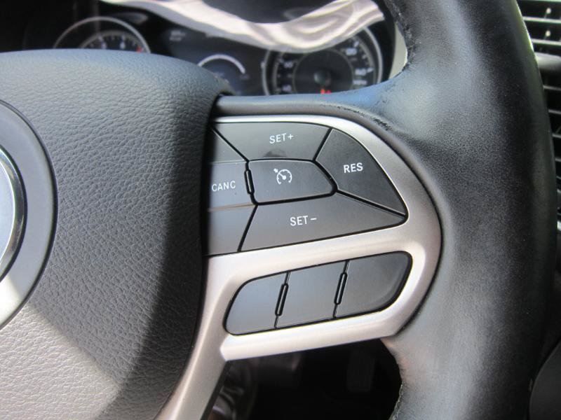 Used 2019 Jeep Cherokee High Altitude AWD/4WD image 19
