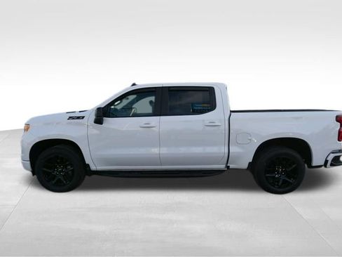 Used 2023 Chevrolet Silverado 1500 RST w/ Z71 Off-Road Package AWD/4WD image 4