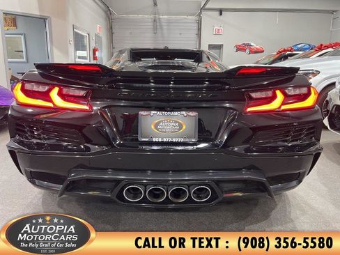 Used 2025 Chevrolet Corvette Z06 RWD image 31