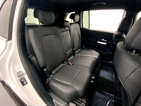 Used 2026 Mercedes-Benz GLB 250 image 14