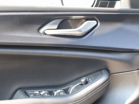 New 2025 Jeep Grand Cherokee Laredo X w/ Luxury Tech Group I image 22