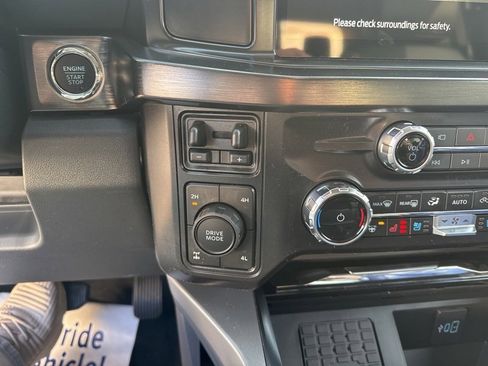 New 2026 Ford F350 Lariat w/ Black Appearance Package image 39