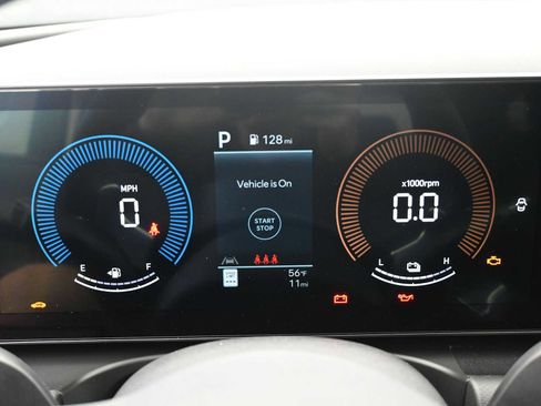 New 2026 Hyundai Tucson Blue SE image 16