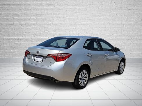 Used 2019 Toyota Corolla LE FWD image 4