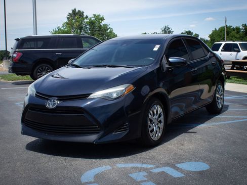 Used 2019 Toyota Corolla LE FWD image 5