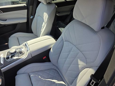 New 2026 BMW X5 xDrive50e AWD/4WD image 9