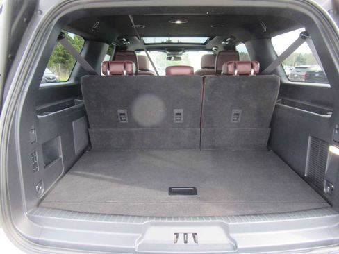 Used 2022 Ford Expedition Max Limited image 22