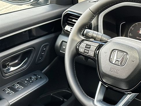 New 2025 Honda Pilot Touring image 20