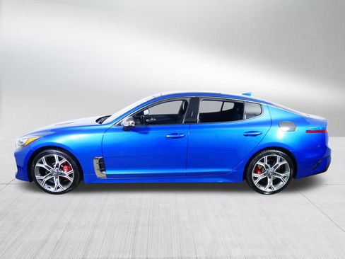 Used 2020 Kia Stinger GT2 image 4