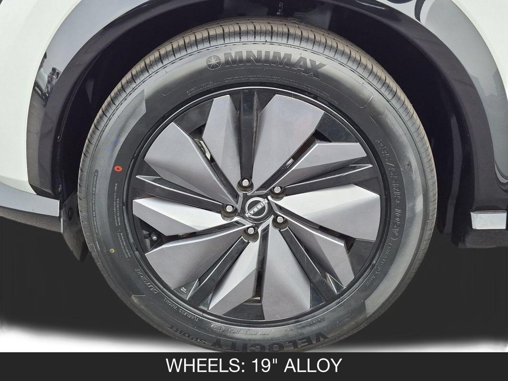 Used 2024 Nissan Ariya AWD image 11