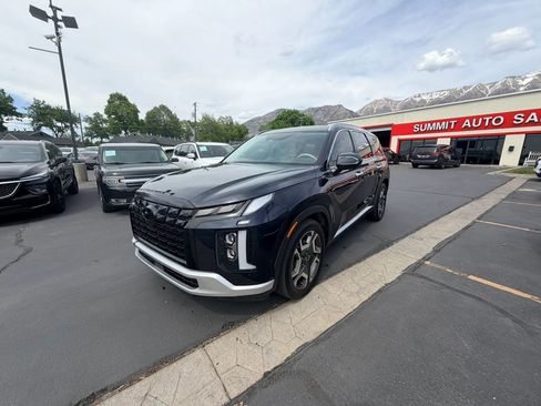 Used 2023 Hyundai Palisade Limited w/ Winter Package AWD/4WD image 8