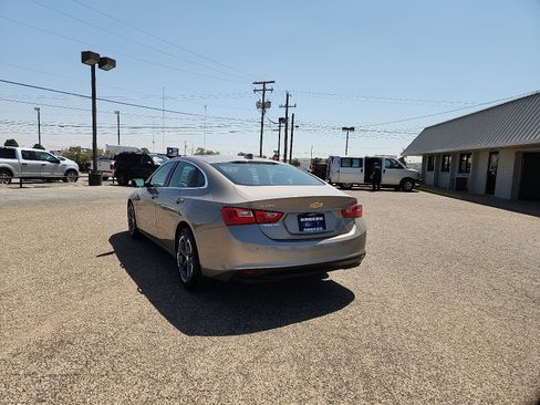 Used 2024 Chevrolet Malibu LT image 5