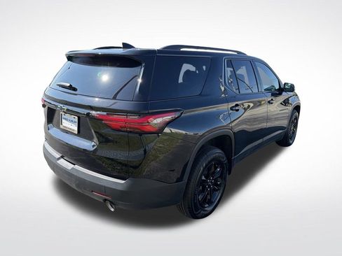 Used 2024 Chevrolet Traverse LT FWD image 7