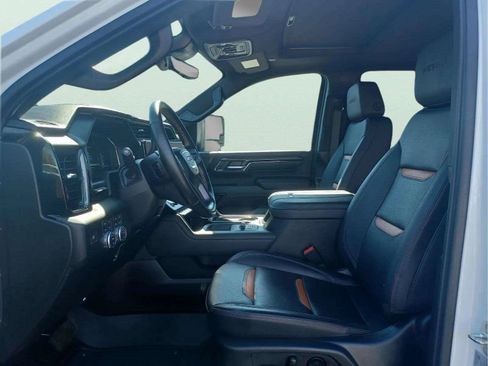 Used 2024 GMC Sierra 2500 4x4 Crew Cab AT4 w/ AT4 Premium Plus Package image 12