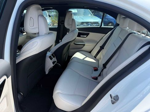 Used 2025 Mercedes-Benz C 300 Sedan image 17
