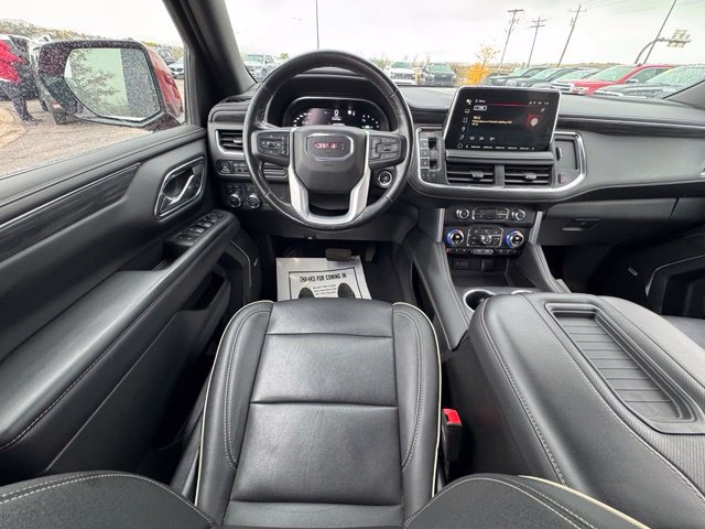 Certified 2022 GMC Yukon XL SLT w/ SLT Premium Package AWD/4WD image 26