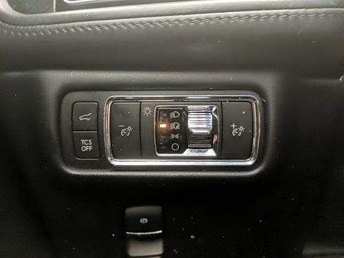 Certified 2022 Lincoln Nautilus AWD w/ Premium Package image 21