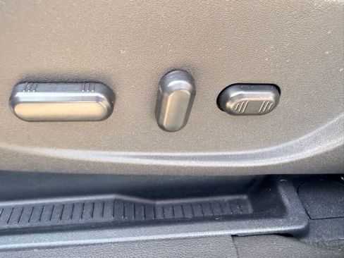 Used 2015 Ford Escape SE w/ Equipment Group 201A image 18