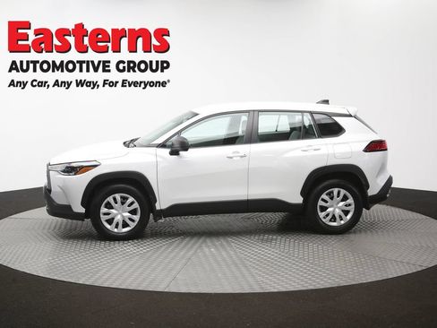 Used 2023 Toyota Corolla Cross L AWD/4WD image 61