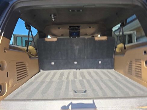 Used 2019 Cadillac Escalade ESV Platinum image 22