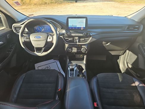 Used 2021 Ford Escape SEL w/ SEL Stealth AWD Package image 16