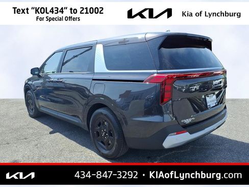 New 2026 Kia Carnival FWD image 6