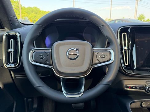 Certified 2023 Volvo C40 P8 Recharge Plus AWD/4WD image 21