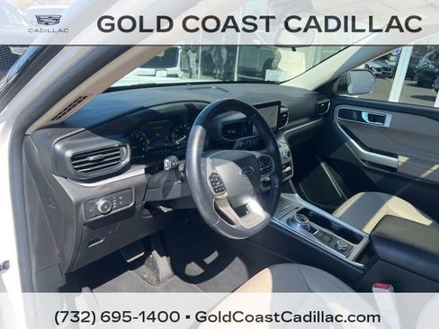 Used 2022 Ford Explorer XLT w/ Equipment Group 202A image 19