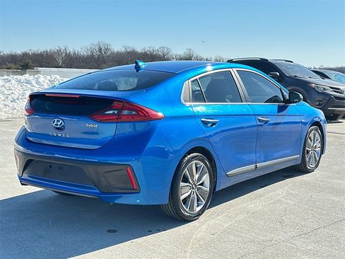 Used 2017 Hyundai Ioniq Limited image 4
