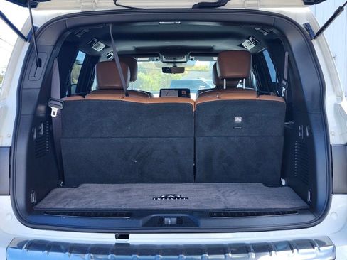 Used 2024 INFINITI QX80 Sensory AWD/4WD image 34