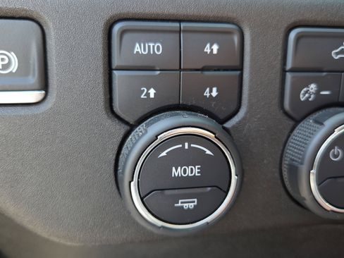 Used 2024 Chevrolet Silverado 1500 RST w/ Convenience Package II AWD/4WD image 28