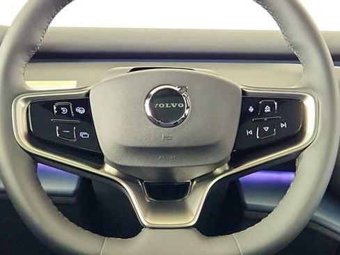 New 2026 Volvo EX30 Plus w/ Protection Package Premier AWD/4WD image 24
