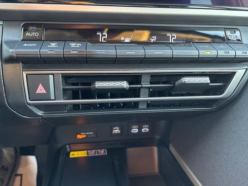 Used 2025 Toyota Camry LE image 21