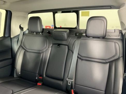 New 2025 Ford Maverick Lariat w/ Black Appearance Package image 16