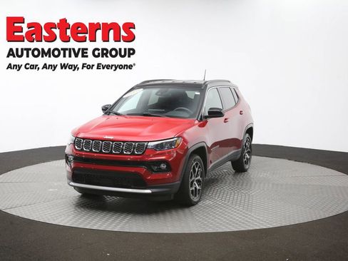 Used 2025 Jeep Compass Limited AWD/4WD image 55