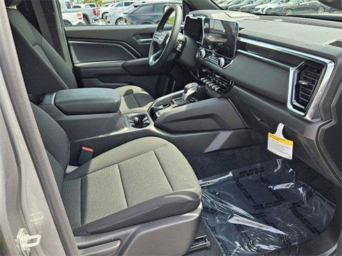 New 2025 GMC Canyon Elevation image 15