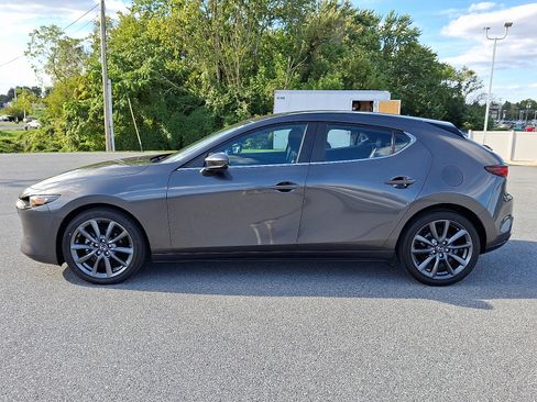 Used 2023 MAZDA MAZDA3 s image 4
