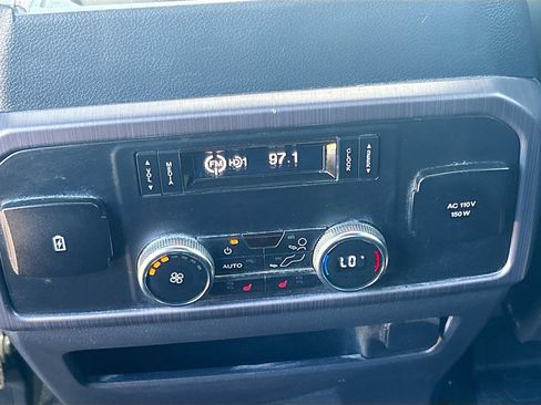 Used 2024 Ford Expedition Platinum RWD image 27