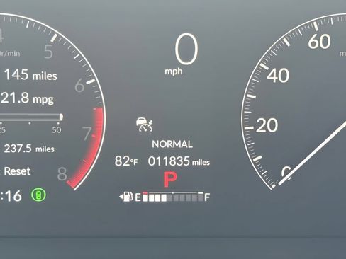 Used 2025 Honda Pilot EX-L image 16