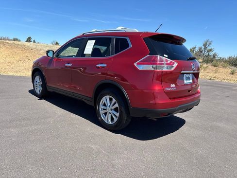 Used 2014 Nissan Rogue SV w/ SV Family Package FWD image 8
