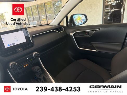 Used 2025 Toyota RAV4 LE image 12