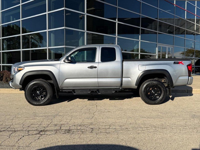 Used 2022 Toyota Tacoma SR w/ SX Package AWD/4WD image 6