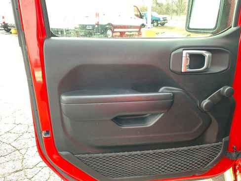 Used 2021 Jeep Wrangler Unlimited Sport image 14