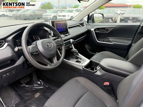 Used 2025 Toyota RAV4 LE AWD/4WD image 30