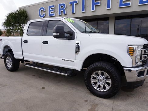 Used 2019 Ford F250 XLT w/ XLT Value Package image 1