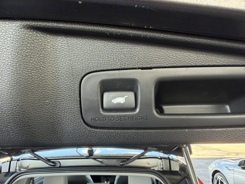 Used 2019 Honda CR-V Touring image 31