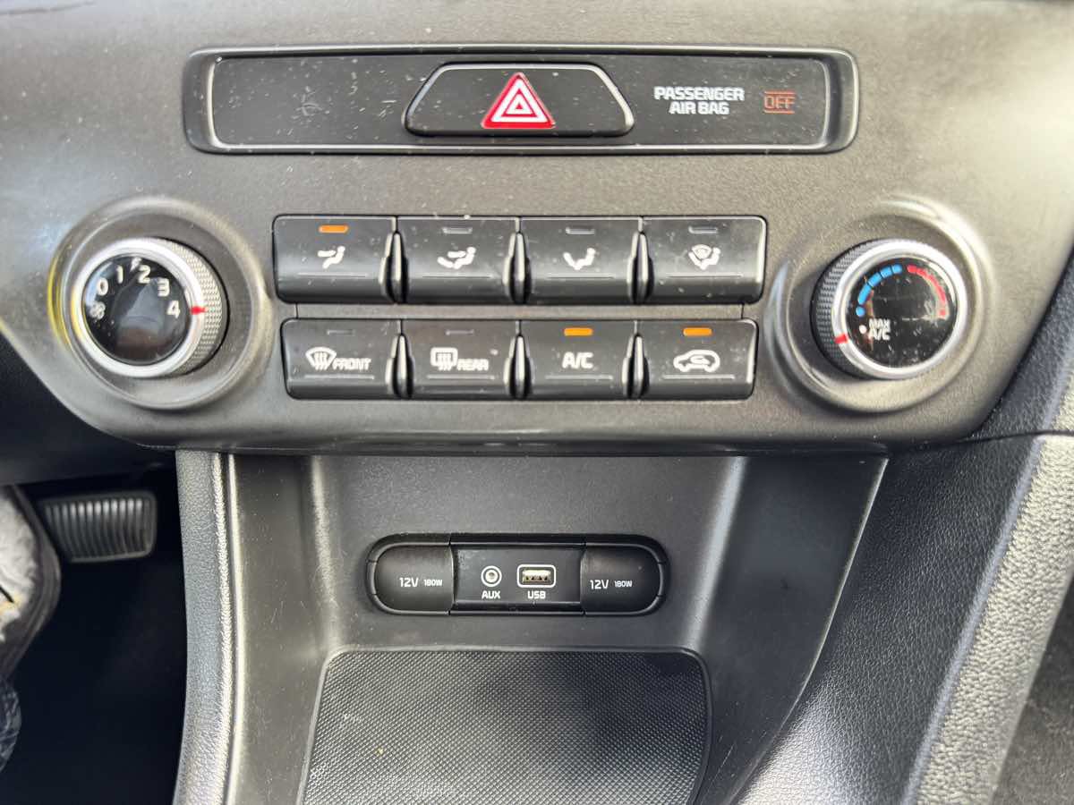 Used 2018 Kia Sportage LX AWD/4WD image 44