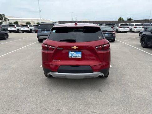 Used 2021 Chevrolet Blazer LT FWD image 4