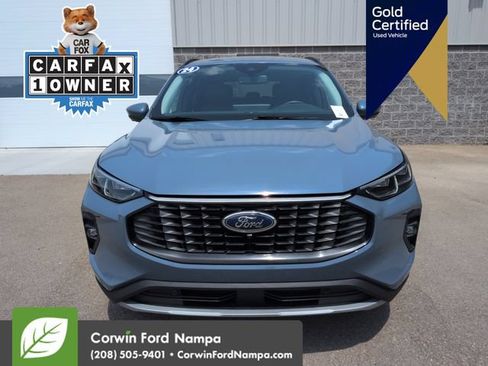 Certified 2024 Ford Escape Platinum AWD/4WD image 10